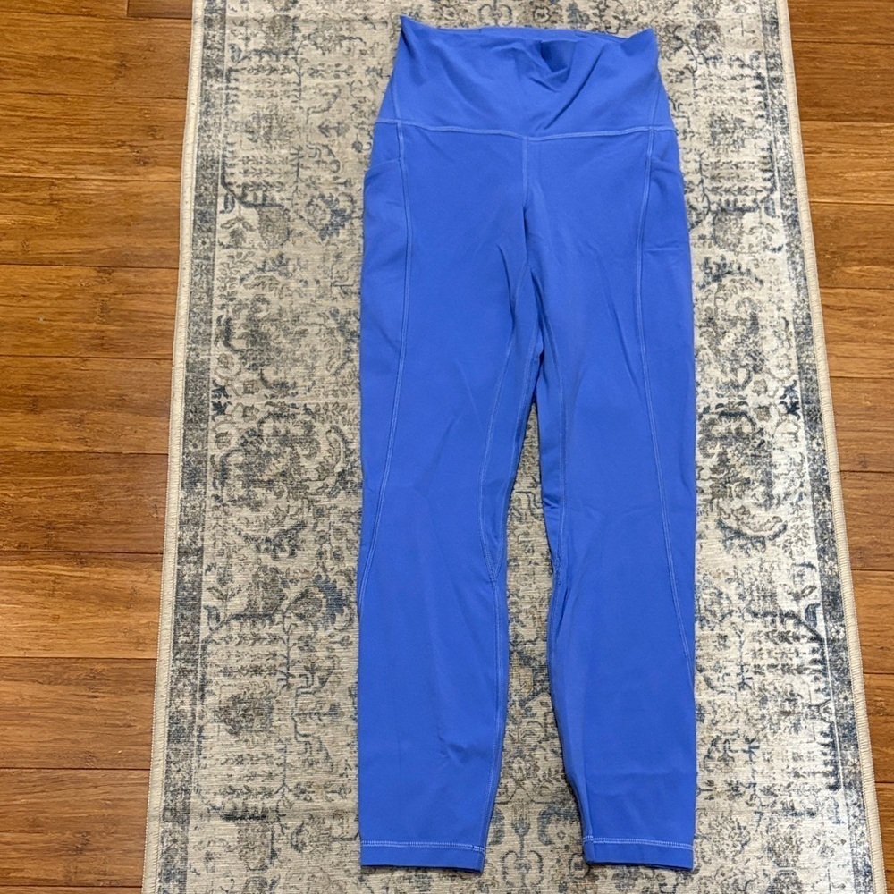 Lululemon Athletica Vibrant Blue leggings - size 4 - side pockets - like new